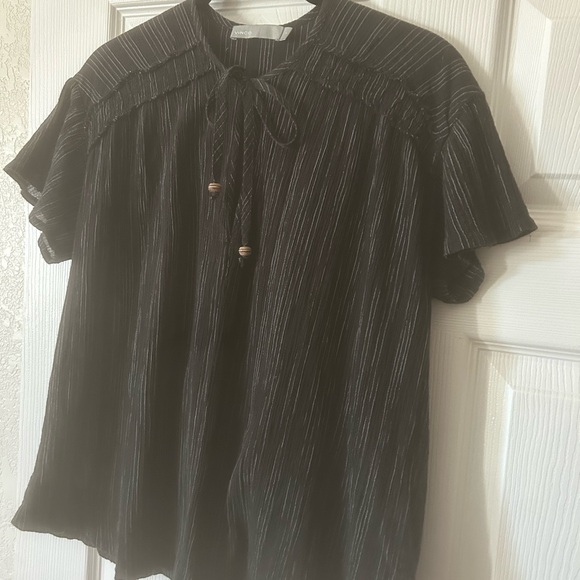 Vince Black and White Boho Flirty Top XS with Tie - Picture 5 of 11